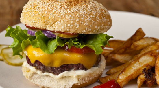 Cheeseburgers caseras fáciles Cheeseburgers caseras fáciles