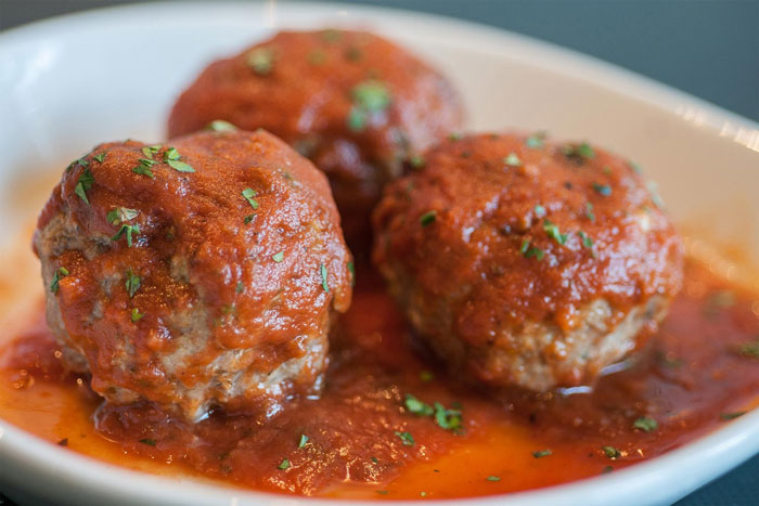 Albóndigas guisadas con tomate