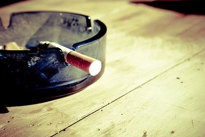 ¿Cuánto tarda en aparecer la adicción al tabaco?