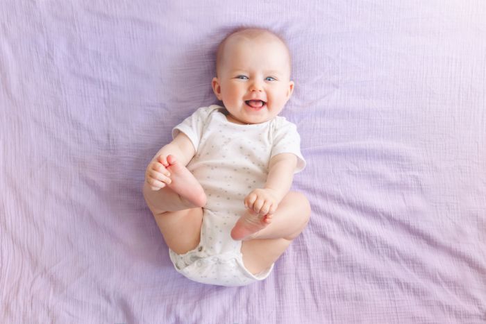 Cuidado dermatológico del recién nacido: guía para elegir las mejores toallitas