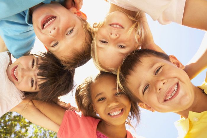 Cómo criar niños más felices – Claves para educar hijos seguros de sí mismos